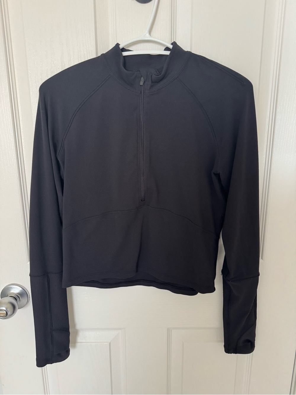 Women’s Lululemon Black Rulu crop 1/2 zip Long Sleeve Active Top - Size 4